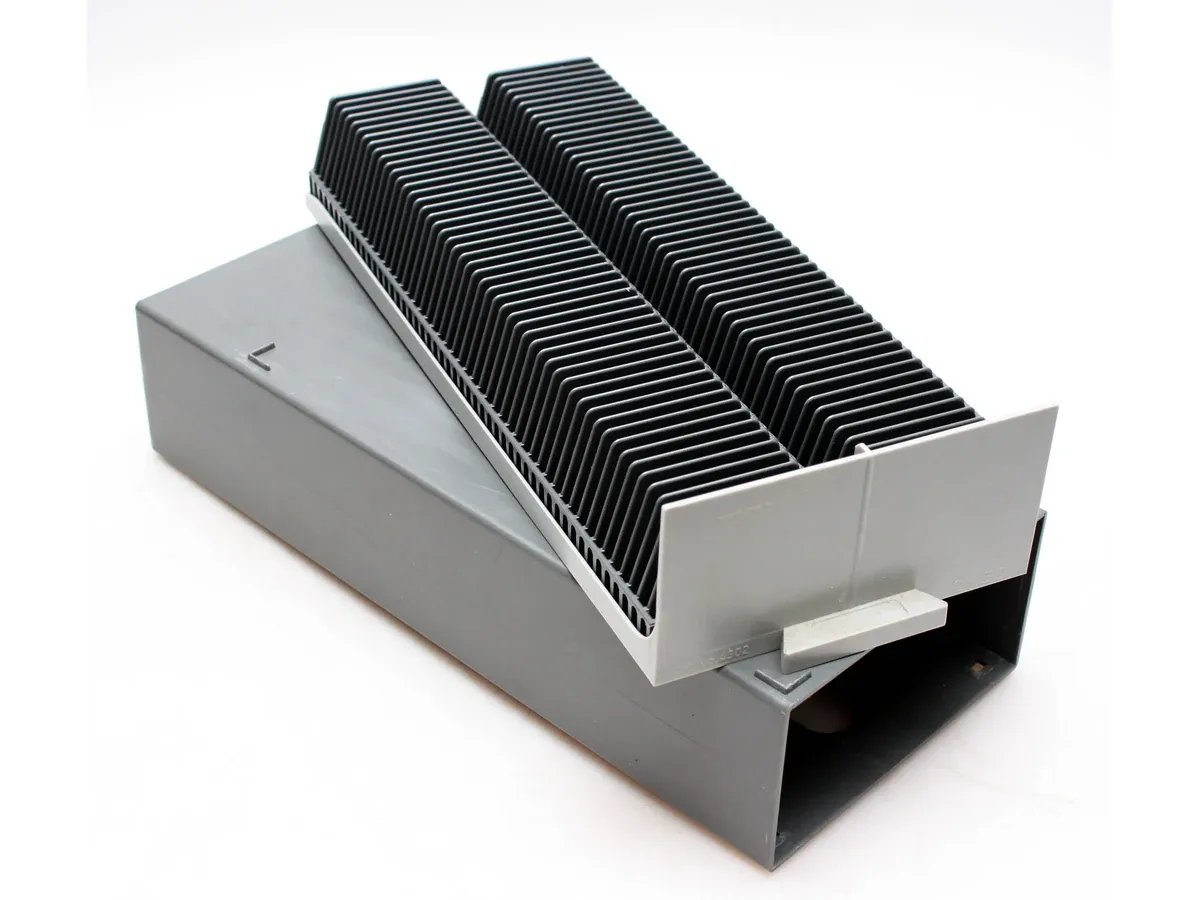 Mounted slides arranged in two straight slide magazines.